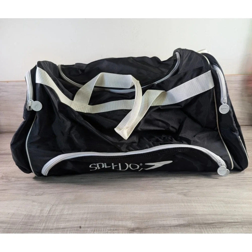 Vintage Speedo Large Swim/Travel/Gym Duffel Bag Retro White / Black  Mesh Pocket